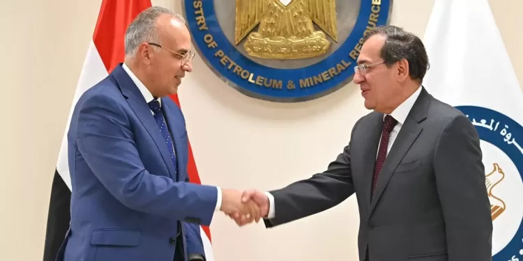 بروتوكول تعاون لتوفير الاحتياجات المائية للمشروعات البترولية الجديدة