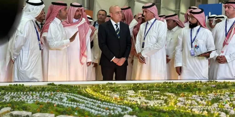 وزير الإسكان يشارك فى افتتاح معرض "سيتى سكيب" بالعاصمة السعودية الرياض