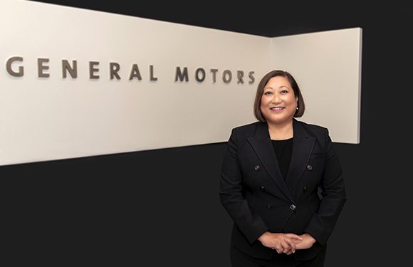 شارون نيشى العضو المنتدب لشركة جنرال موتورز فى مصر وشمال أفريقيا