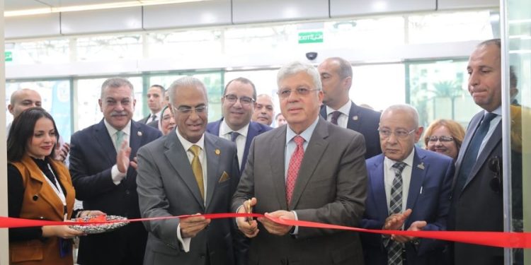 وزير التعليم العالى يفتتح المرحلة الأولى من المستشفى التعليمي الجامعي بى بورسغيد