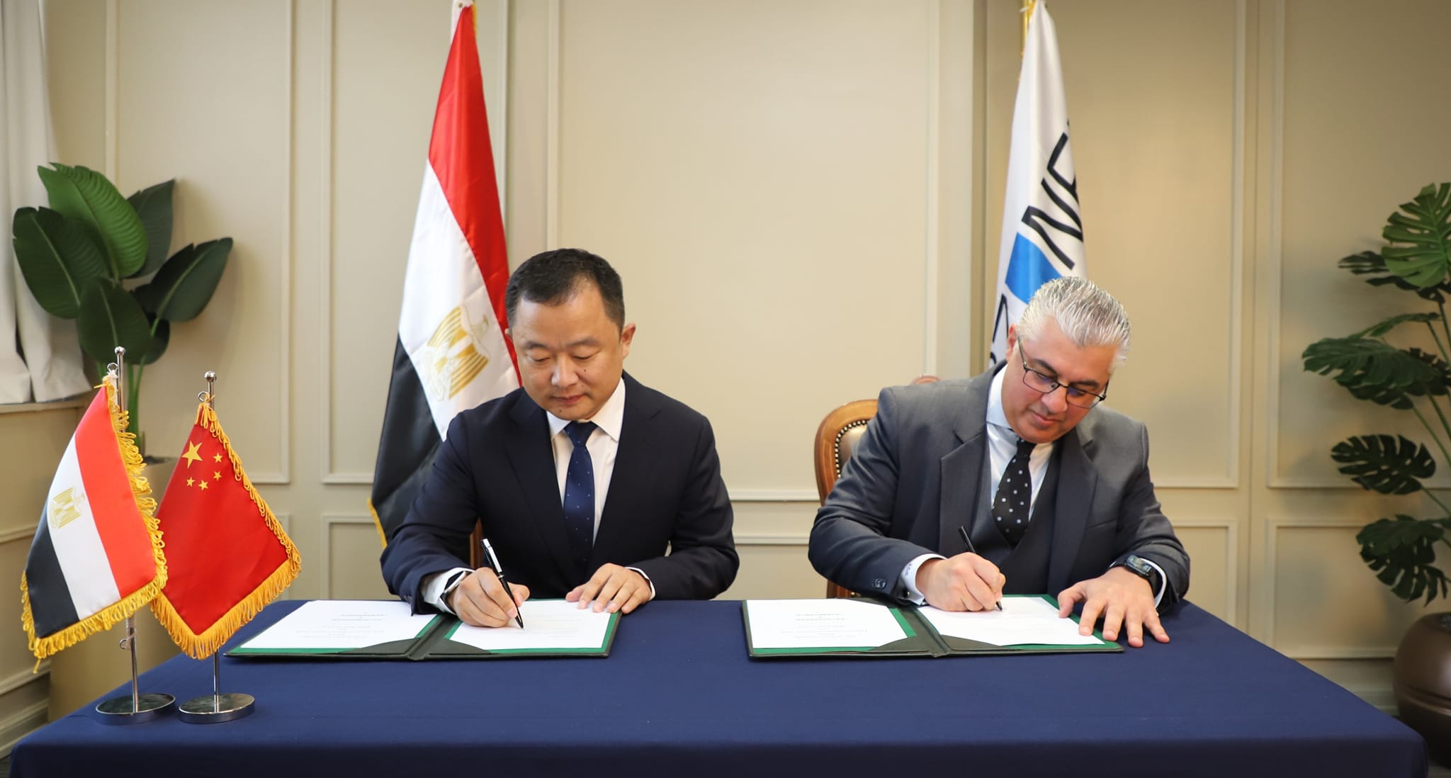 خطاب نوايا لإنشاء مجمع للكيماويات في شرق بورسعيد باستثمارات ملياري دولار