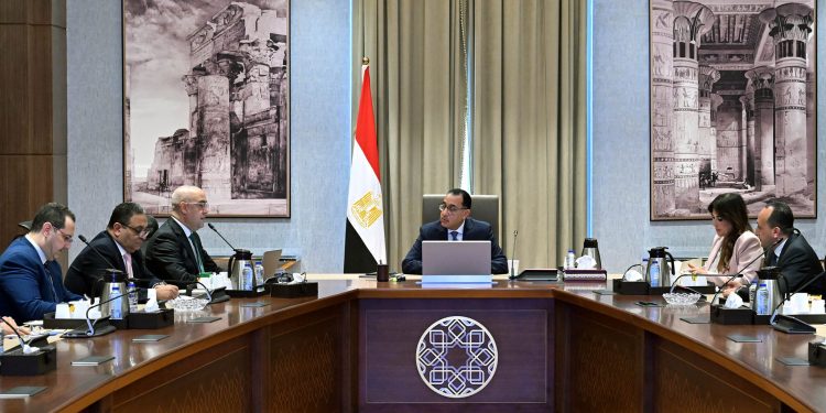 وزير الإسكان: 64 مليار جنيه تمويلات عقارية لـ540 ألف مستفيد