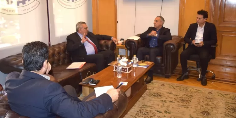 سفير أرمينيا يدعو "تجارية القاهرة" للمشاركة في منتدى الأعمال المشترك