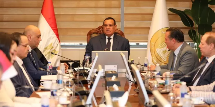 "آمنة": التعاون مع جهاز تنمية المشروعات لتقديم قروض ميسرة للشباب