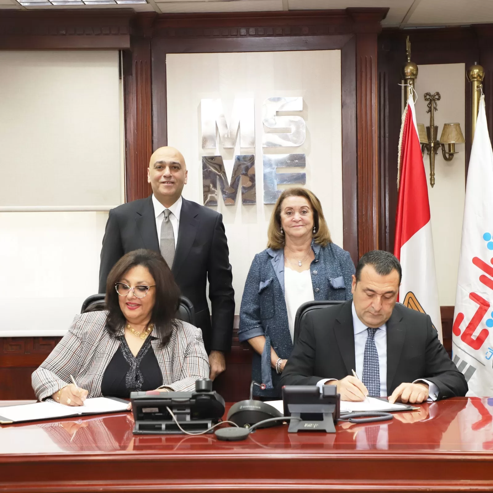 "تنمية المشروعات" و"إرادة" يوقعان عقدًا لتمويل المشروعات متناهية الصغر بـ100 مليون جنيه