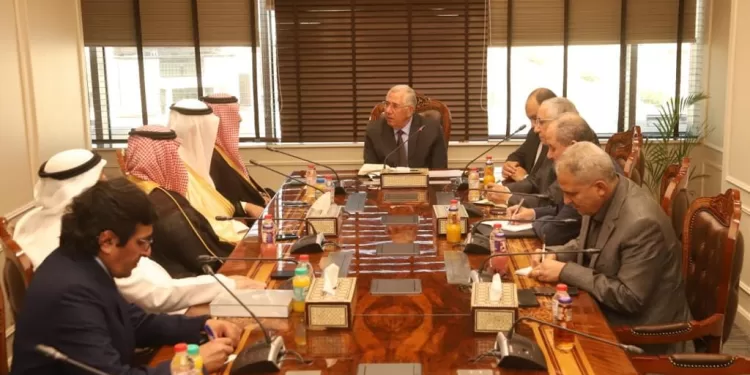 وزير الزراعة يبحث زيادة الاستثمار السعودي في مصر