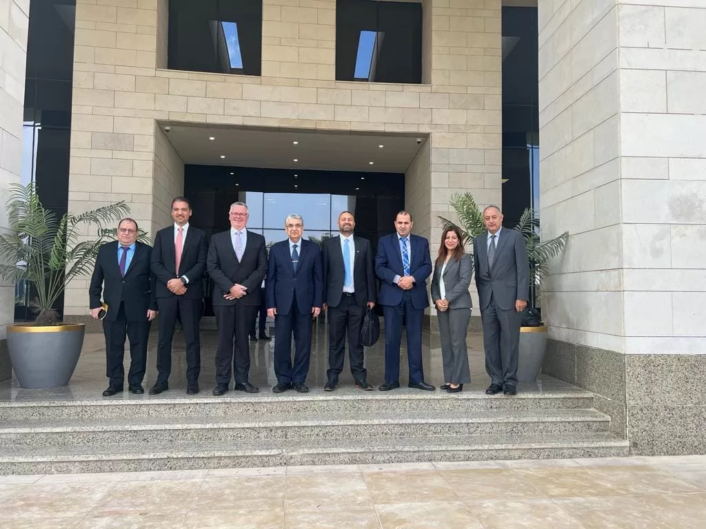 وزير الكهرباء يبحث مع "سيمنس" سبل التعاون واستثماراتها فى مصر