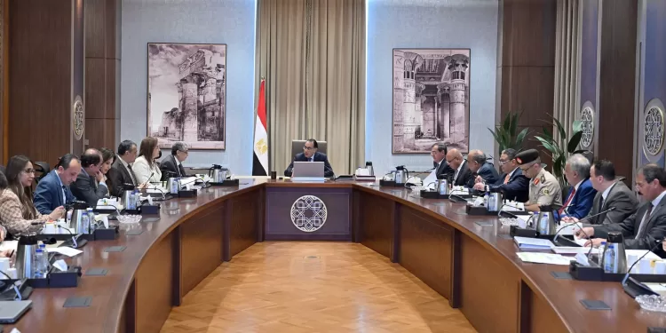 رئيس الوزراء يترأس اجتماع المجلس الأعلى للطاقة