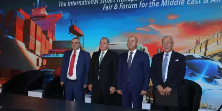 توقيع اتفاق بين جهاز النقل البرى والبنك الأهلى لدعم مشروعات شركات النقل المرخصة