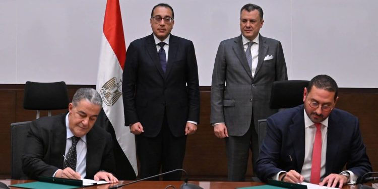 تطوير "الريتز كارلتون بالم هيلز" فى "غرب القاهرة" باستثمارات 4 مليارات جنيه