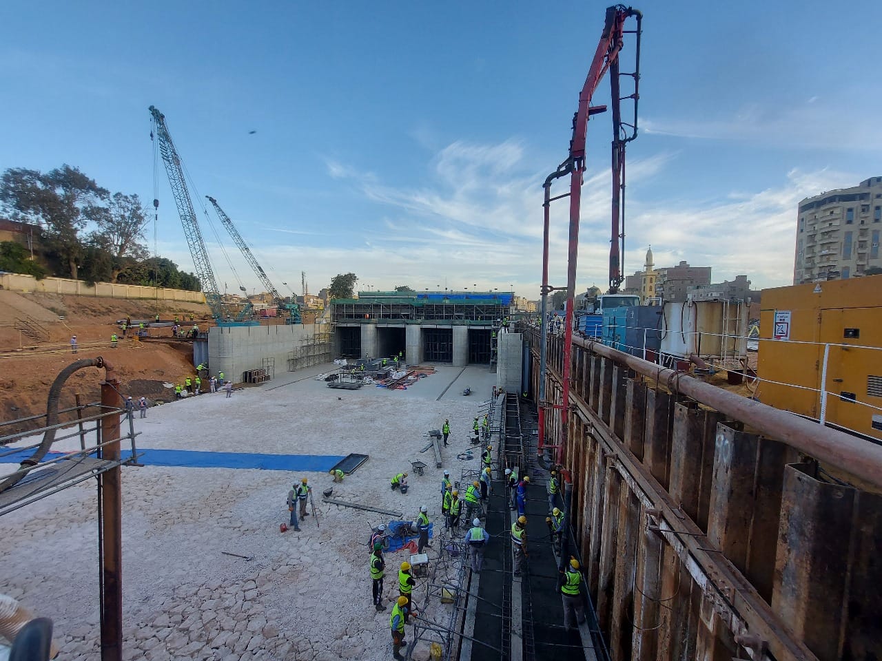 وزير الري: 38% نسبة تنفيذ مشروع قناطر ديروط الجديدة