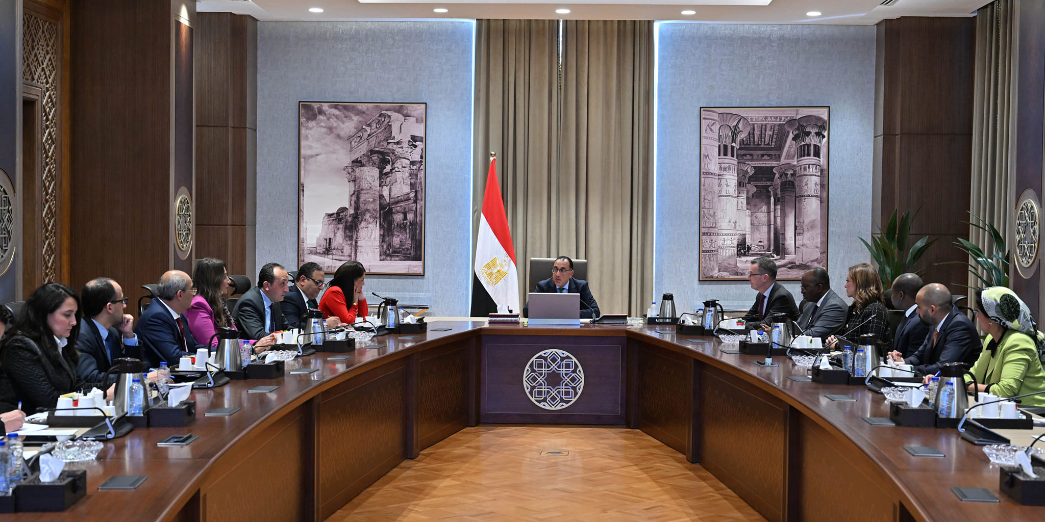 الحكومة تبحث مع “التمويل الدولية” مستجدات الدراسات الاستشارية لبرنامج الطروحات