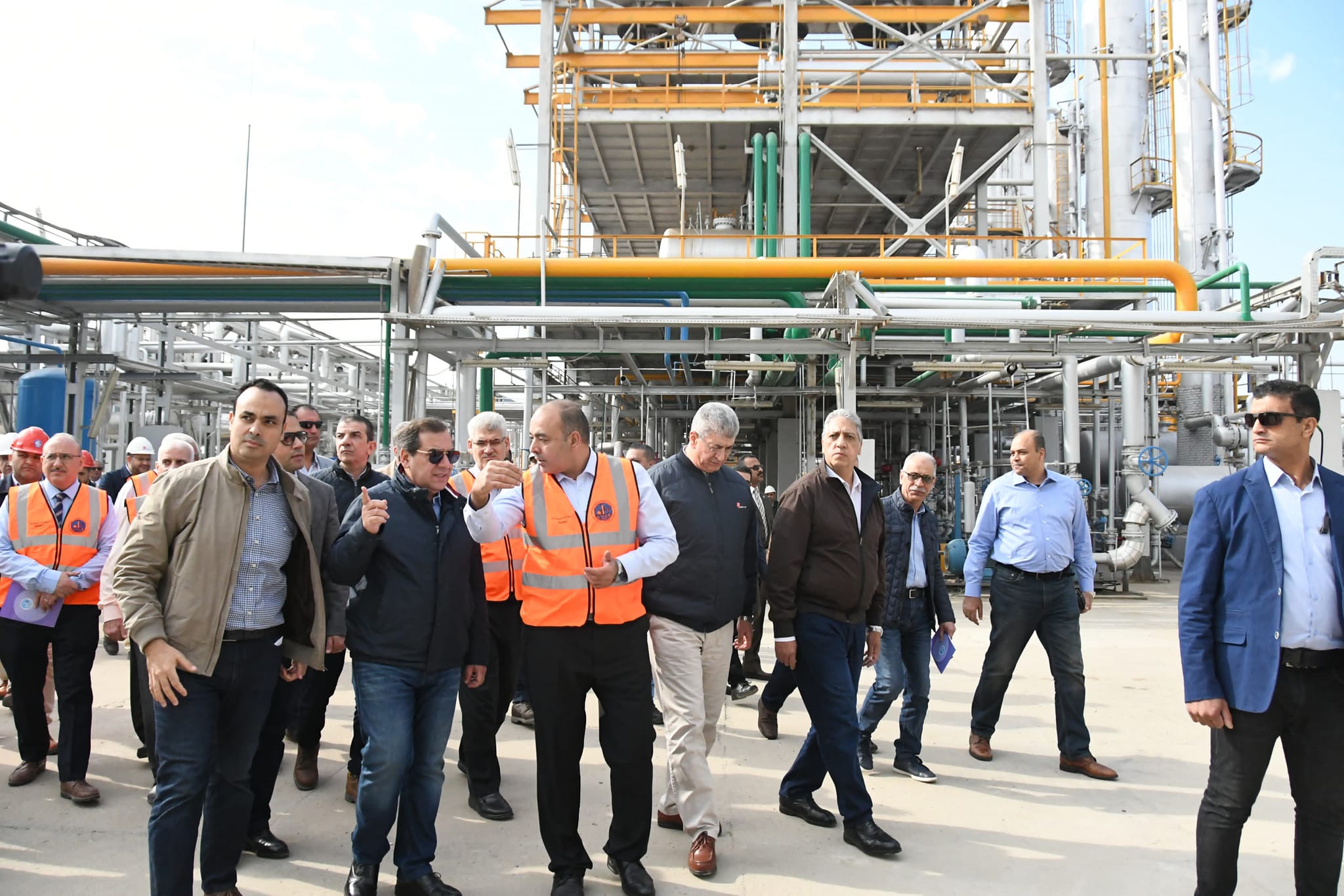 وزير البترول يتفقد مشروعات المنطقة الجغرافية في طنطا