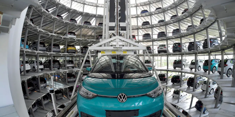 صناعة السيارات ؛ فولكس فاجن