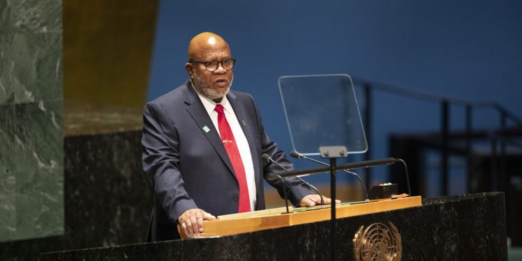 رئيس الجمعية العامة للأمم المتحدة دينيس فرانسيس