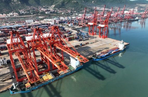 "شينخوا": انفتاح الصين والتوقعات الاقتصادية الإيجابية ترفع الثقة في التنمية