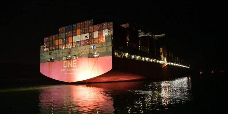 قناة السويس