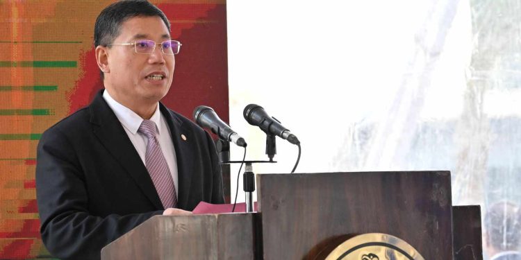 لى يونج مينج نائب رئيس شركة CSCEC الصينية