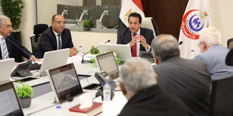 "الصحة" تناقش مقترحات بشأن مشروع قانون إنشاء المنشآت الطبية الخاصة