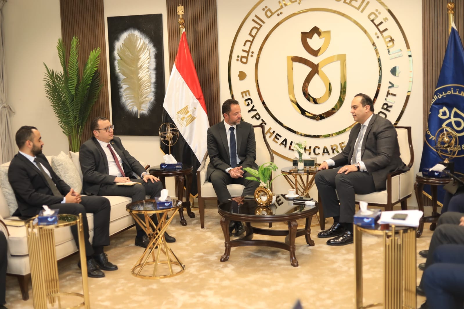 "الرعاية الصحية" تبحث مع "ڤودافون" تعزيز الشراكة الاستراتيجية