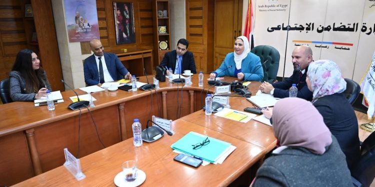 "القباج" تترأس الاجتماع الأول للجنة دعم العلاقة بين الدولة والطبقة المتوسطة