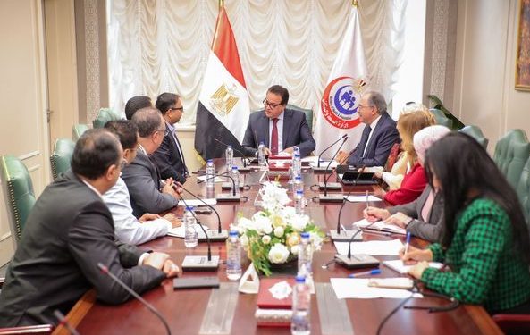 وزير الصحة يبحث مع المدير التنفيذي لشركة «سيمنز» سبل التعاون لدعم القطاع الصحي