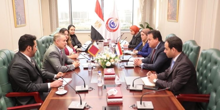 مصر تبحث إعادة تفعيل الاتفاقيات الصحية مع قطر