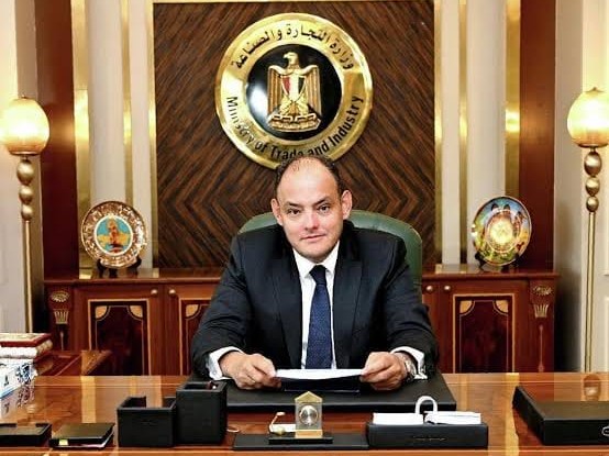 أحمد سمير وزير التجارة والصناعة
