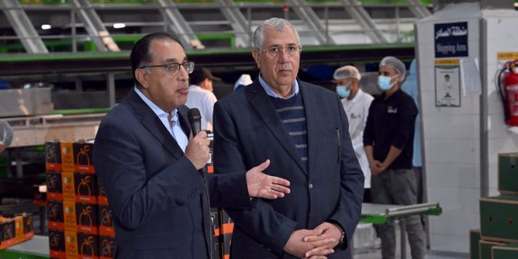 رئيس الوزراء في تصريحات تليفزيونية عقب تفقده مشروعات للإنتاج الزراعي والحيواني