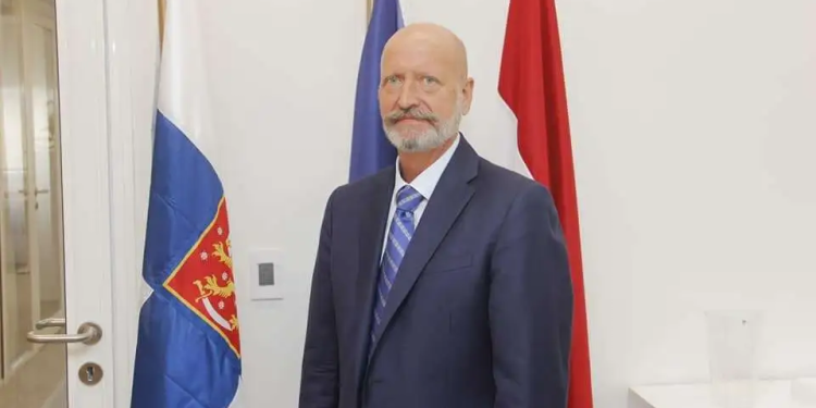 بيكا كوسونين سفير فنلندا بالقاهرة