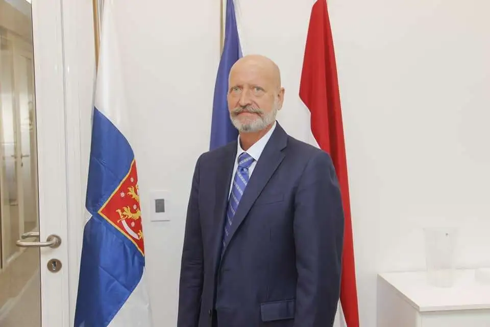 بيكا كوسونين سفير فنلندا بالقاهرة