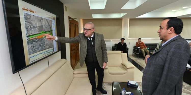 وزير الإسكان يوجه بتعظيم الاستفادة من الأراضي المضافة لمدينة الشروق