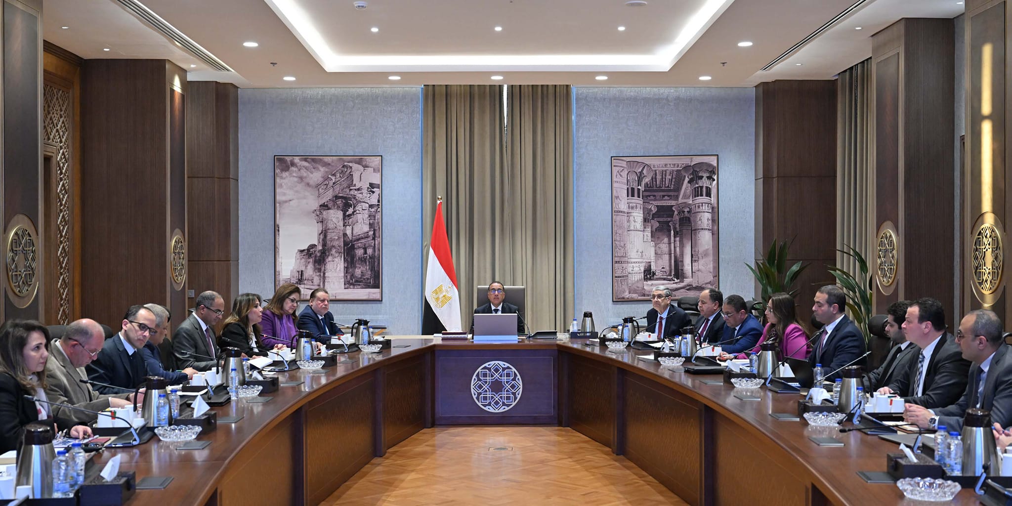 رئيس الوزراء يتابع جهود التعاون مع القطاع الخاص في تنفيذ مشروعات البنية التحتية