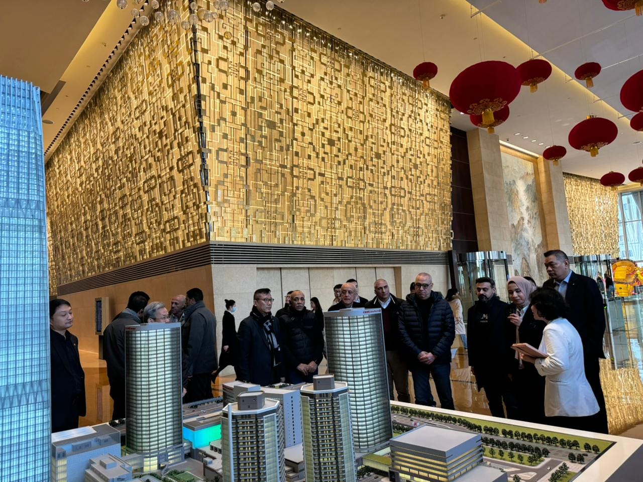 وزير الإسكان: نعمل على نقل تجارب الإدارة الناجحة للعاصمة الإدارية