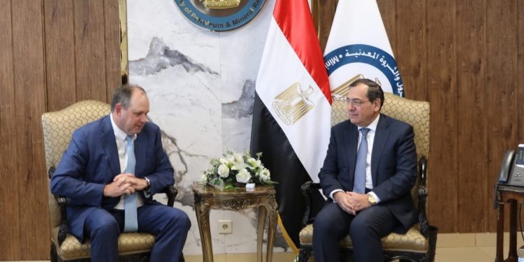 "أباتشى" ترغب فى الحصول على مناطق استكشاف جديدة بمصر