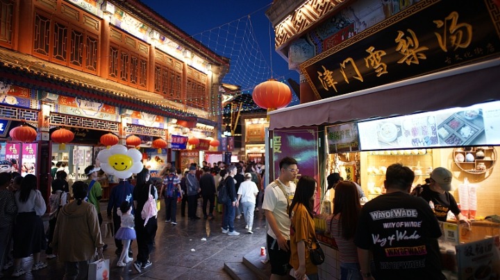 ازدهار مبيعات التجزئة في "تيانجين" الصينية خلال عطلة رأس السنة