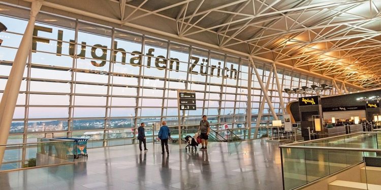 مطار زيورخ ؛ سويسرا