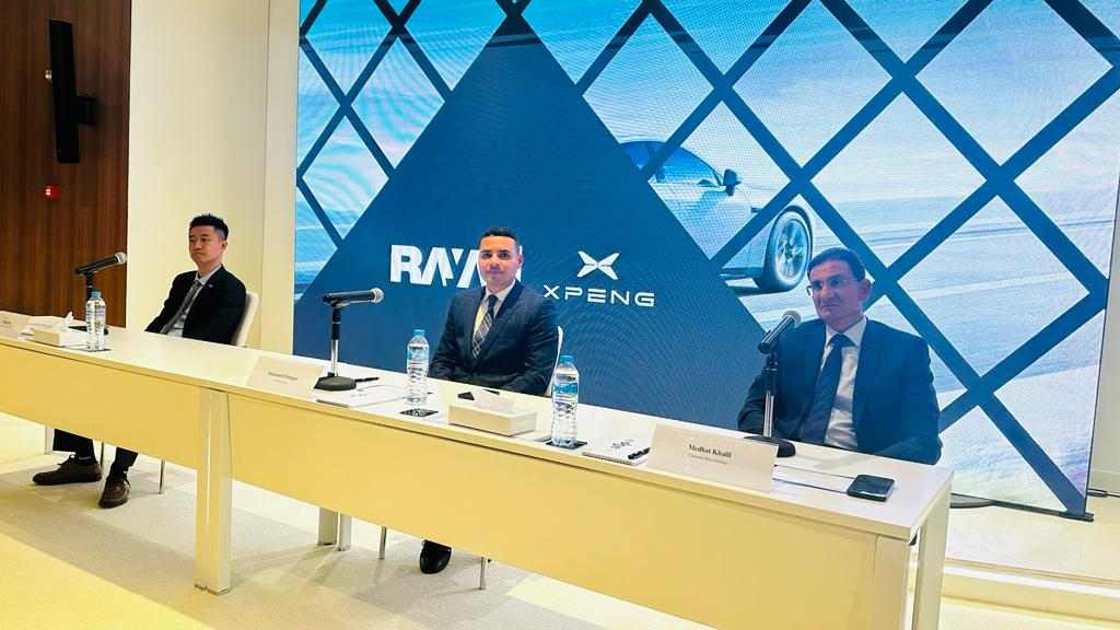 received 2374878402708926