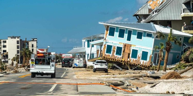 كوارث طبيعية