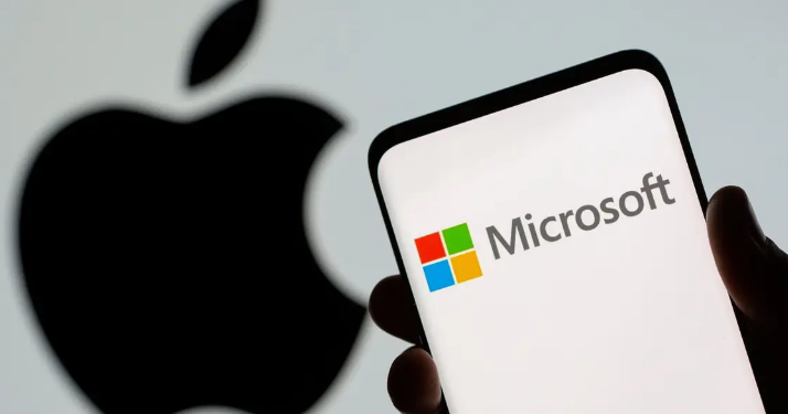 مايكروسوفت و أبل