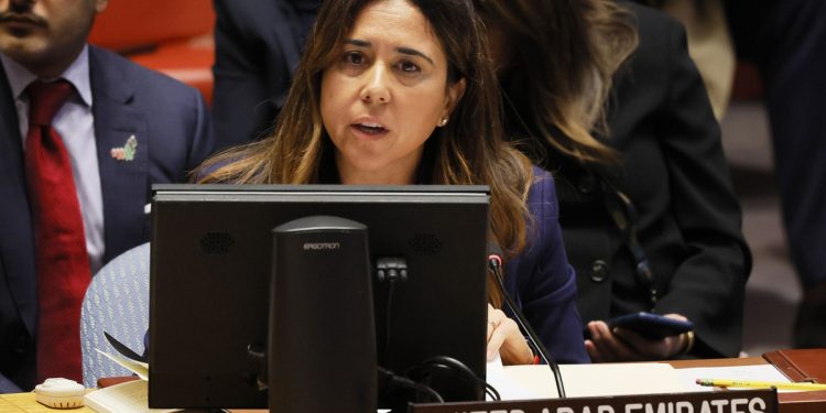 مندوبة الإمارات الدائمة لدى الأمم المتحدة لانا نسيبة