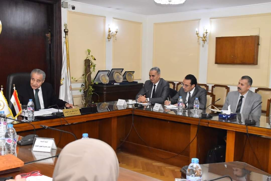 وزير التموين