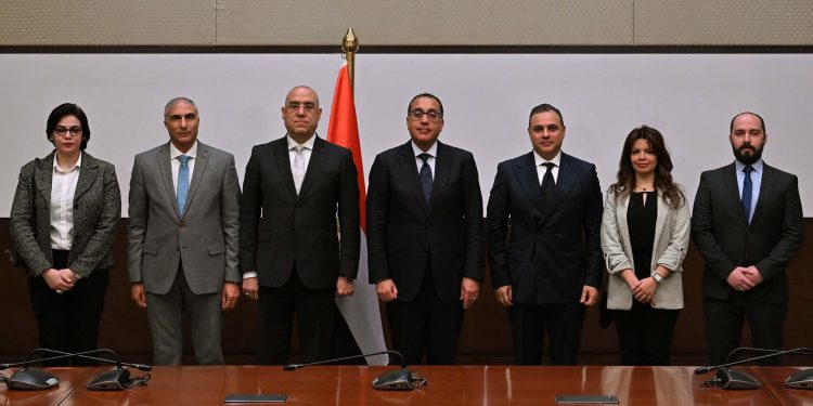 مراسم توقيع العقد مع شركة يو دى سى للتطوير العقارى