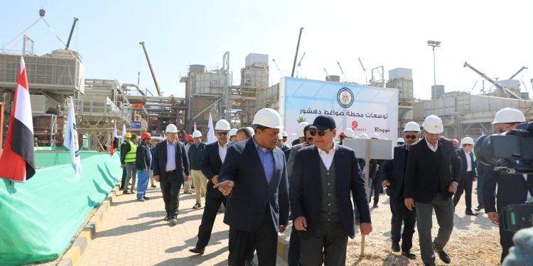 "البترول": رفع السعة بمحطة ضواغط دهشور لـ46 مليون متر مكعب غاز يومياً