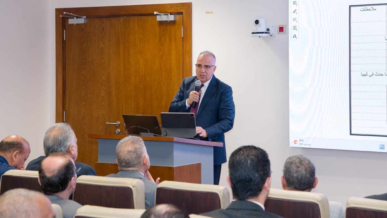 وزير الموارد المائية والري هاني سويلم