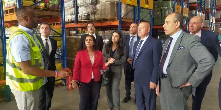 وزير النقل يتفقد ميناء كيجالي الجاف برواندا