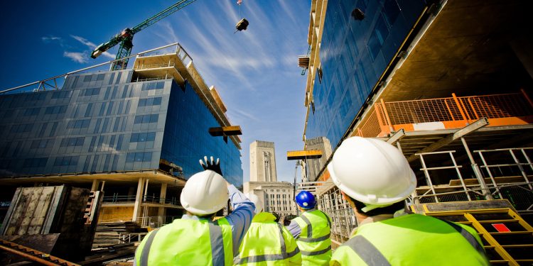 المقاولات ؛ الإنشاءات ؛ العقارات ؛ الاستشارات الهندسية ؛ القطاع العقارى ؛ التطوير العقارى