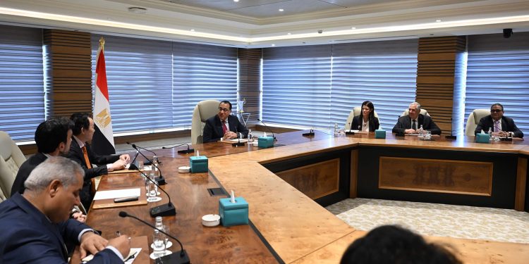 رئيس الوزراء : مصر ساهمت بما يزيد عن 80% من إجمالي المساعدات لغزة