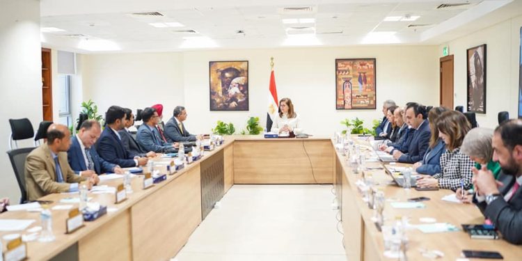 وزيرة التخطيط تبحث سبل التعاون مع المؤسسة الوطنية لتحول الهند