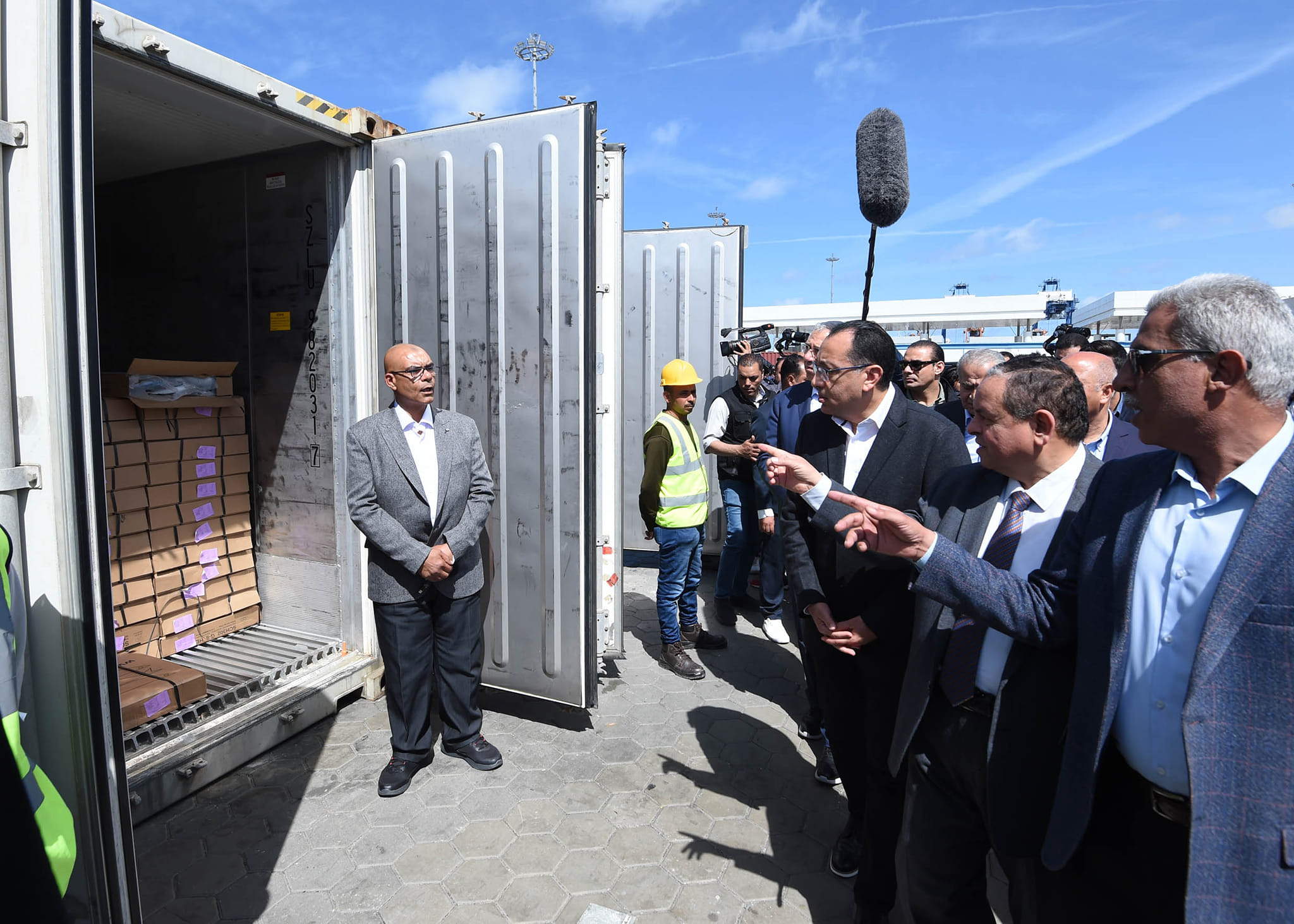 "الجمارك": الإفراج عن بضائع بقيمة 12 مليار دولار منذ بداية 2024